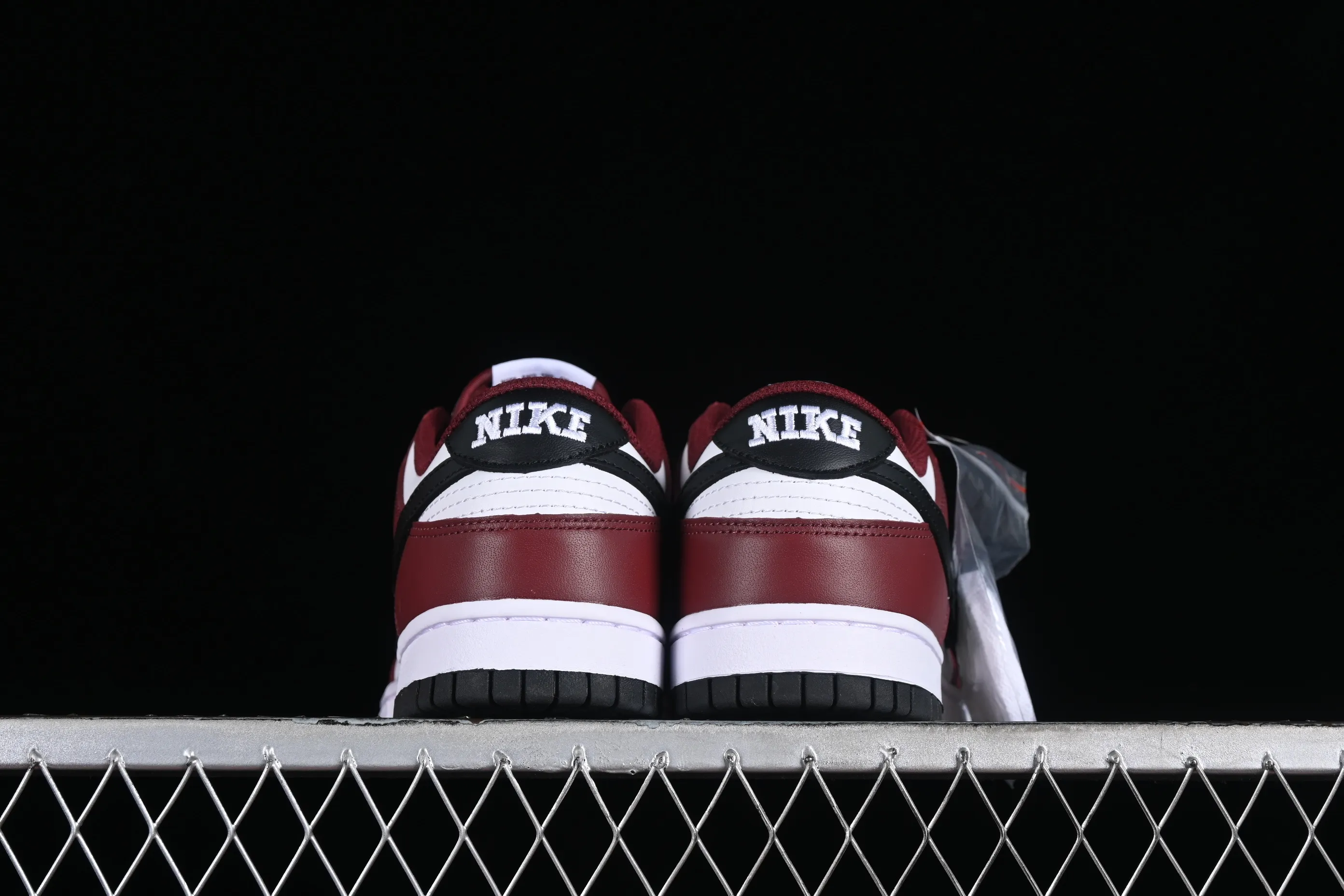 All categories Nk SB Dunk series Nk SB Dunk Low low-top sneakers Nk Dunk Low burgundy black SB low-top sports and leisure sneakers FJ4616-600